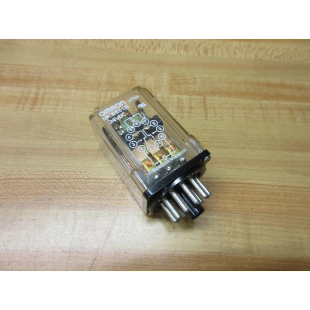 Omron MK3PE5-US-24V DC Relay MK3PE5-US-24VDC - Used