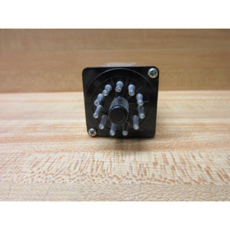 Omron MK3PE5-US-24V DC Relay MK3PE5-US-24VDC - Used