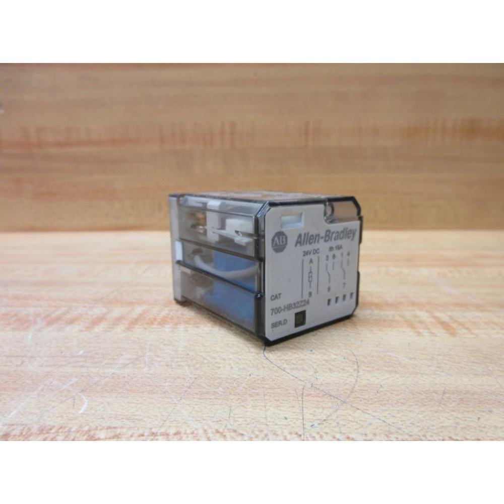 Allen Bradley 700-HB32Z24-VDC Relay 700-HB32Z24-V DC Series D - Used