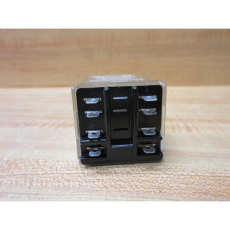 Cutler Hammer D5PR21A-120V Eaton Plug In Relay Series A2 - Used