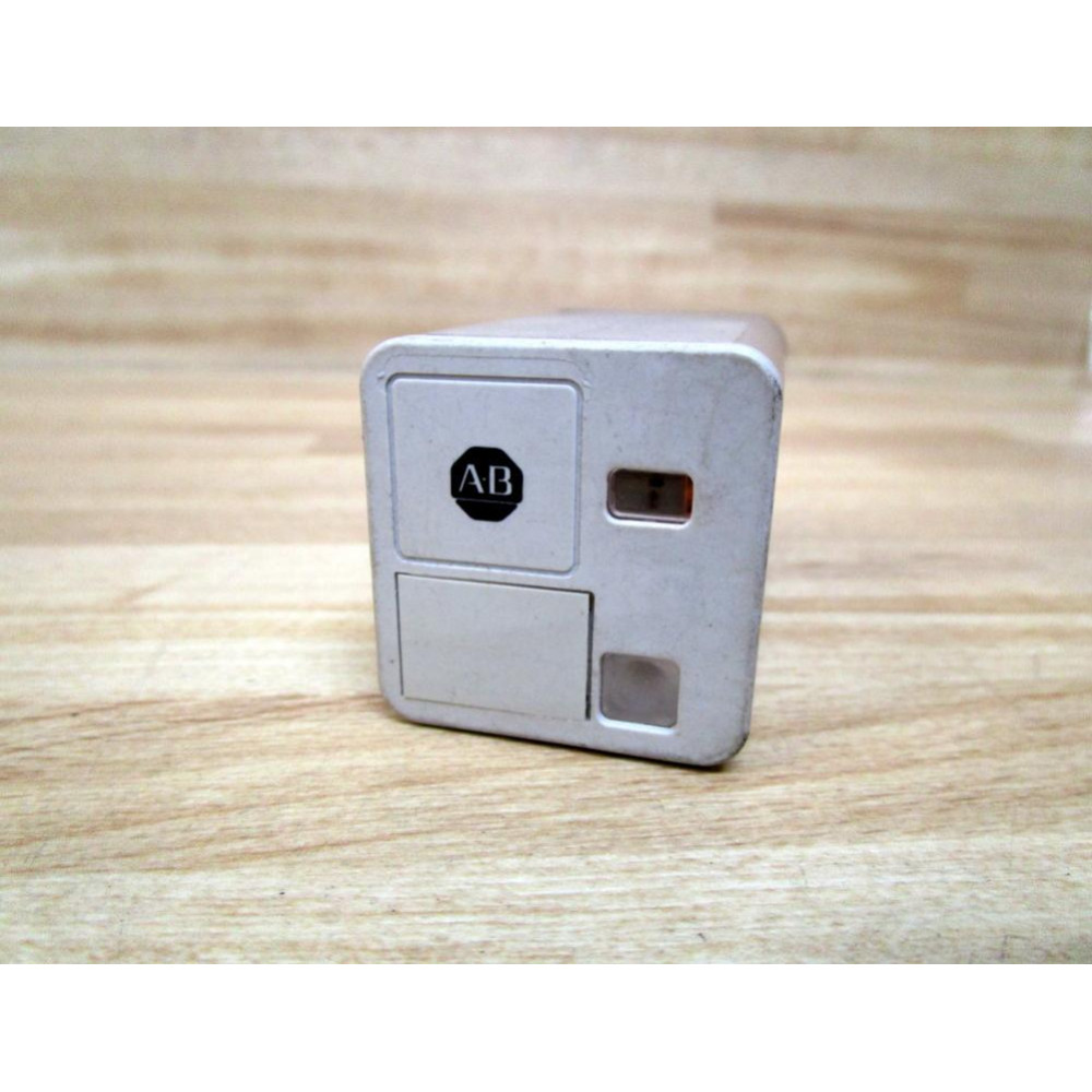 Allen Bradley 700-HA32A1-4-120V AC Relay 700-HA32A1-4-120VAC Series C - New No Box