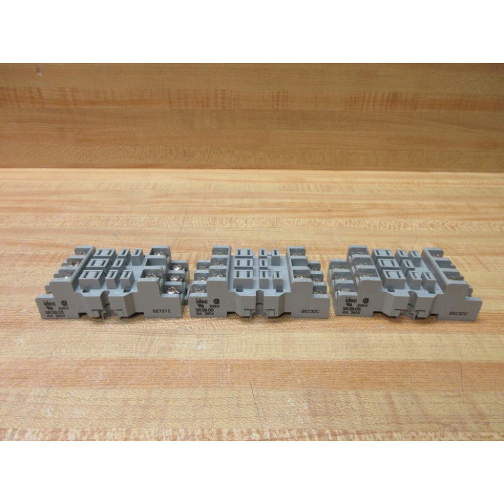 IDEC SR3B-05 Relay Socket SR3B05 (Pack of 3) - Used