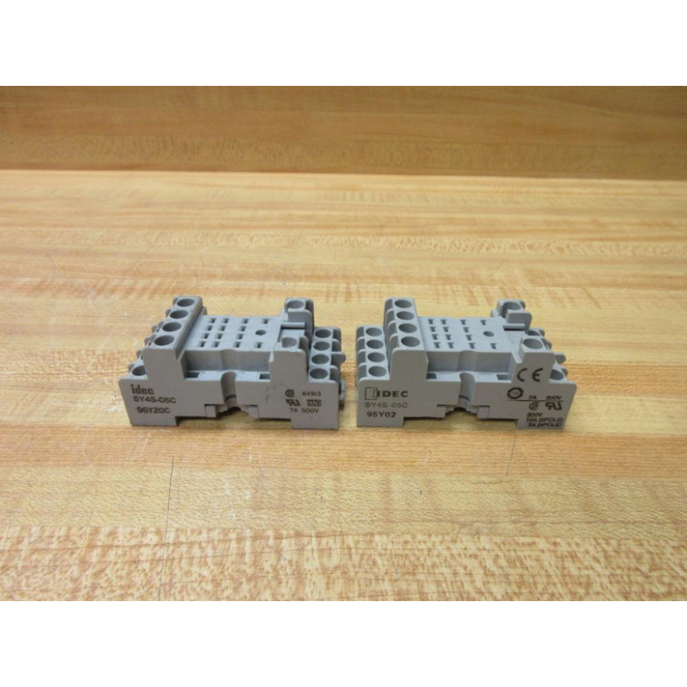 IDEC SY4S-05C Relay Socket SY4S05C (Pack of 2) - Used