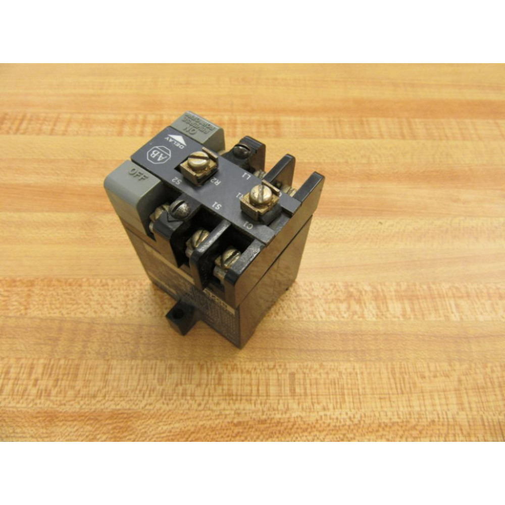 Allen Bradley 852S-A Timing Relay 852S Series F wo Mount - Used