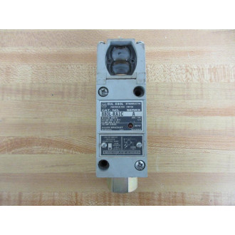 Allen Bradley 880L-RA1C Photoelectric Switch 880LRA1C - Used