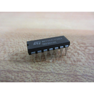 ST Microelectronics M74HC02B1 Integrated Circuit - New No Box