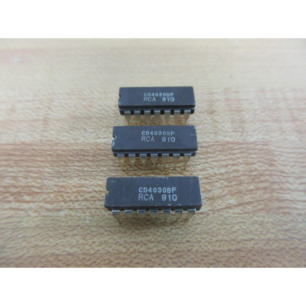 RCA CD4030BF Integrated Circuit (Pack of 3) - New No Box