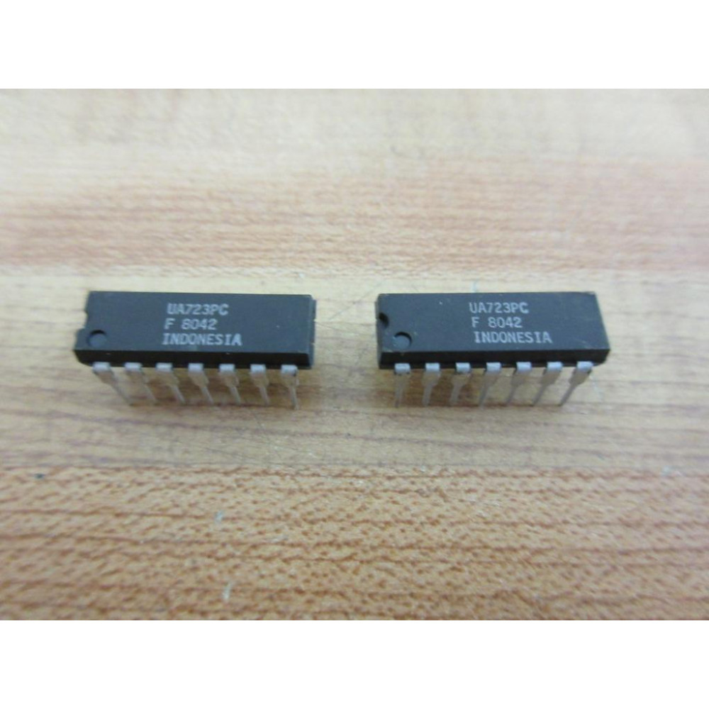 Fairchild UA723PC Integrated Circuit (Pack of 2) - New No Box