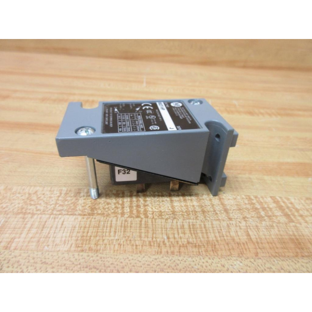 Allen Bradley 802T-HP Limit Switch 802THP Series J Base Only - Used
