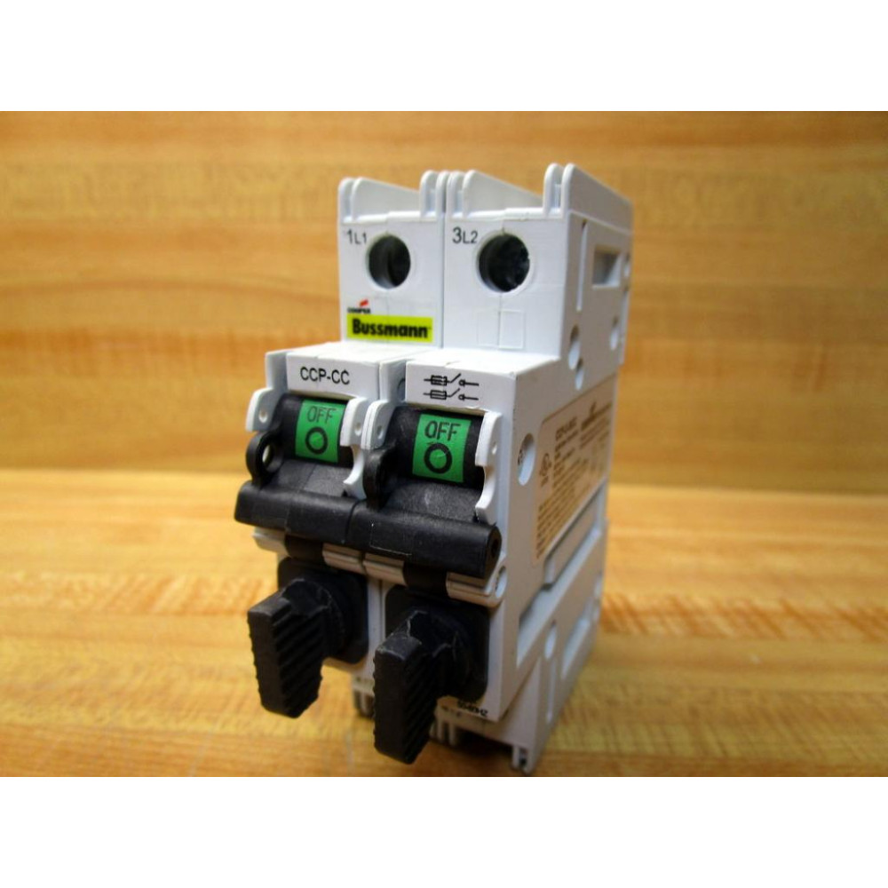 Siemens CCP-2-30CC Cooper Bussmann Circuit Breaker CCP230CC - Used