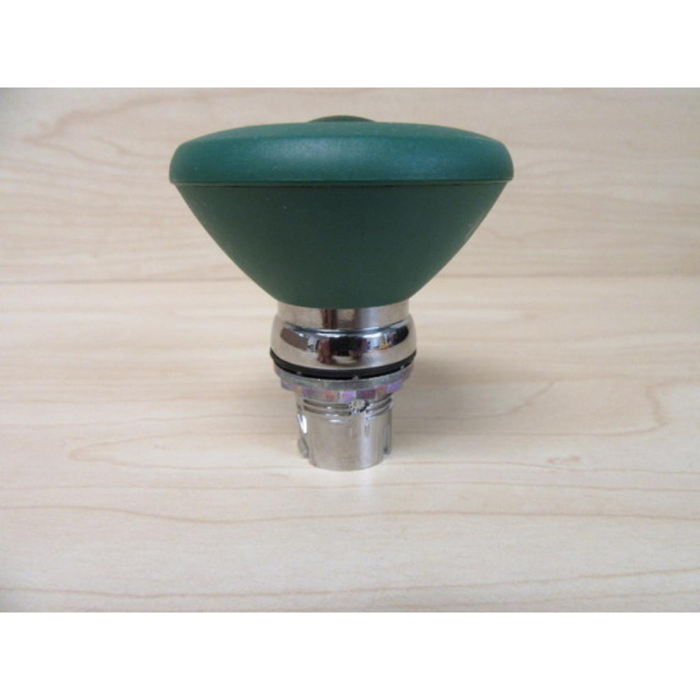 Allen Bradley 800FM-LMP63 Push Pull Switch - New No Box