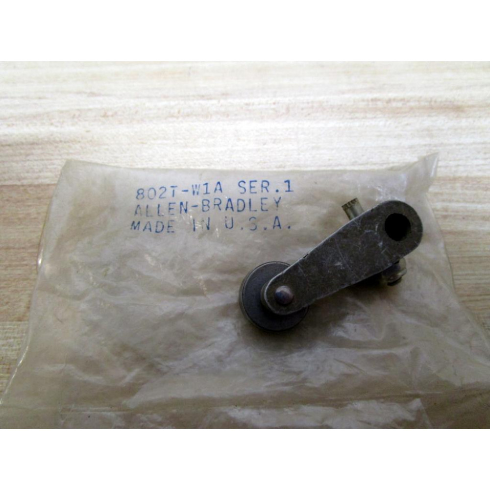 Allen Bradley 802T-W1A Operating Roller Lever 802TW1A