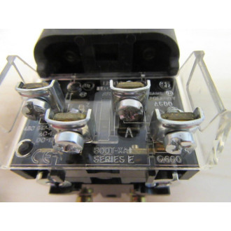 Allen Bradley 800H-FRXTP26RA1 Push Pull Switch - New No Box