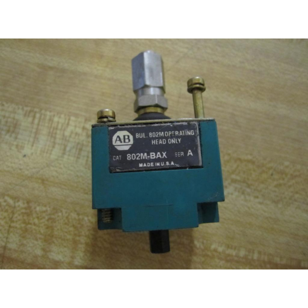 Allen Bradley 802M-BAX Operating Head - Used