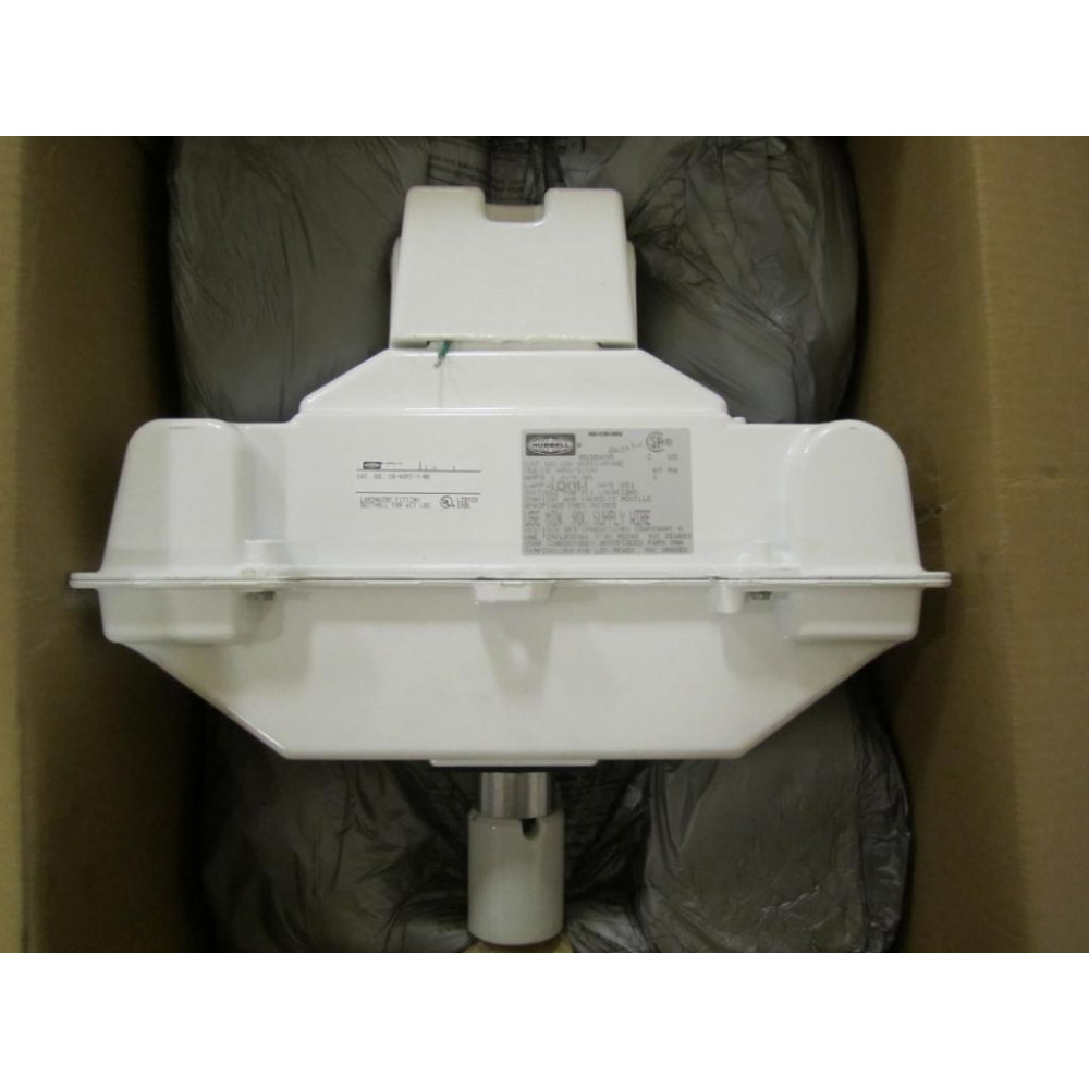 Hubbell CH-40M5-M-NE Tribay Light Fixture