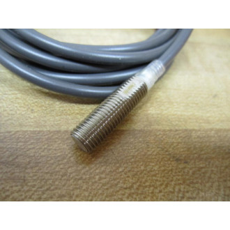 Omron E2E-X1R5E1 Proximity Switch