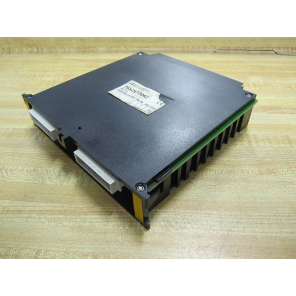Schneider TSX-DET-3242 Input Module TSXDET3242 No Cover - Used