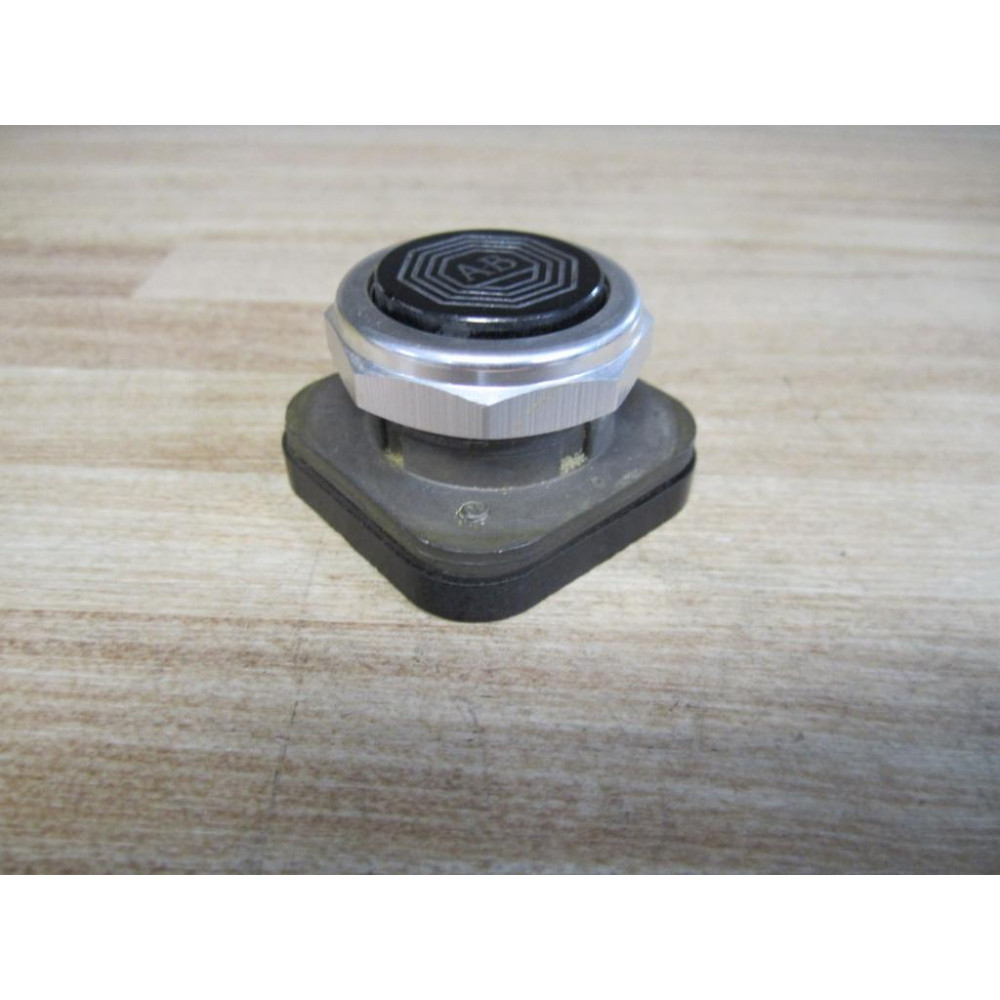 Allen Bradley 800T-A2 Black Push Button 800TA2 wNut (Pack of 4) - Used