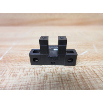 Omron EE-SX671P Micro Photoelectric Sensor EESX671P - New No Box