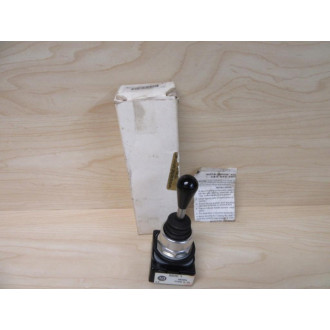 Allen Bradley 800T-T4R1 Toggle Switch