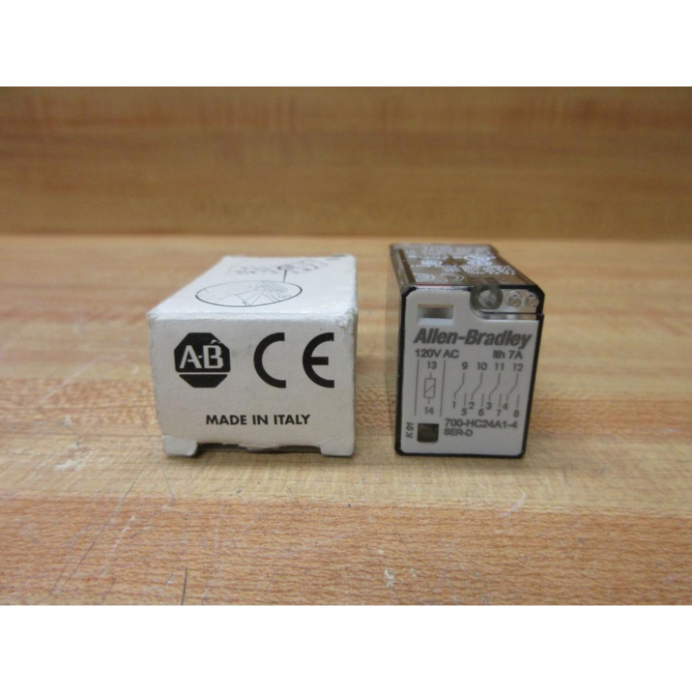 Allen Bradley 700-HC24A1-4-120V AC Relay Series D