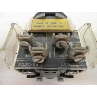 Allen Bradley 800T-16HX17KB6 Selector Switch WStd. Green Knob - Used