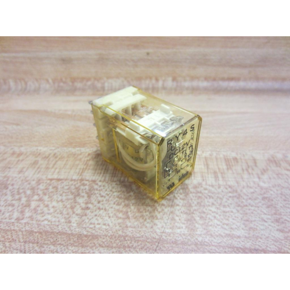 IDEC RY4S-UDC12V Relay RY4S-U-12V DC - Used