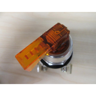 Allen Bradley 800T-24HB17KB6AX Selector Switch Amber Lever Knob 800T-24HA17KB6AX