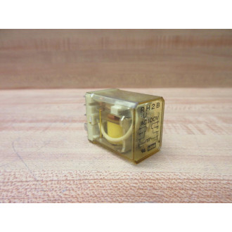 IDEC RH2B-U-AC100V Relay RH2B-U-100V AC - Used
