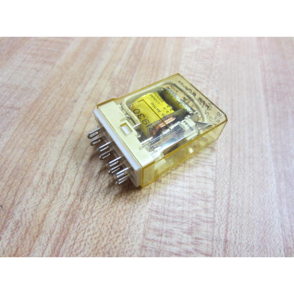 IDEC RY2S-U AC24V Relay  RY2S-U-24V AC - New No Box