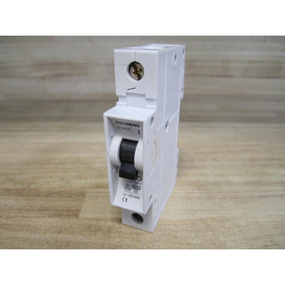Siemens 5SX21-C10 10A Circuit Breaker 5SX21C10 - New No Box