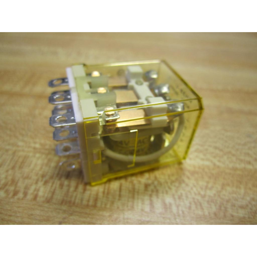 IDEC RH3B-U-AC24V Relay RH3-BU-24V AC - New No Box