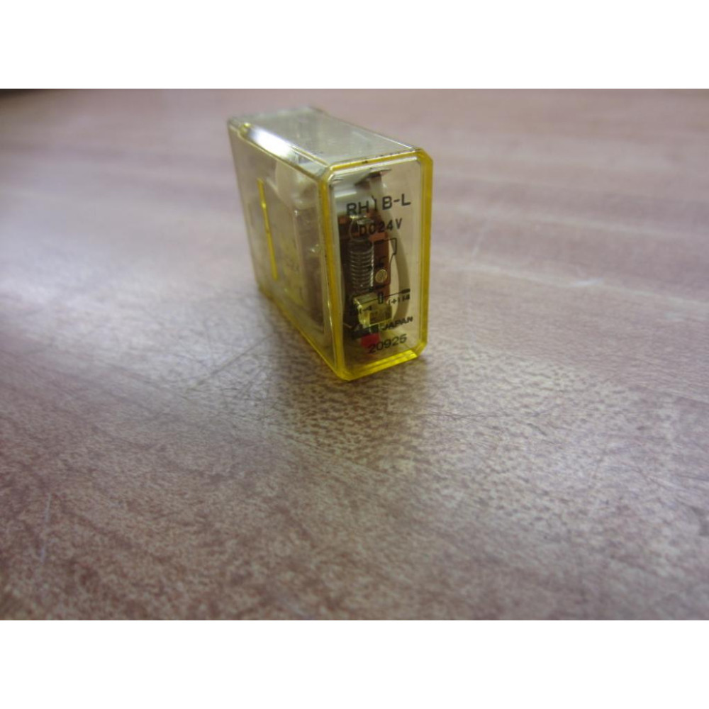 IDEC RH1B-L-DC24V Relay RHIB-L-24V DC - New No Box