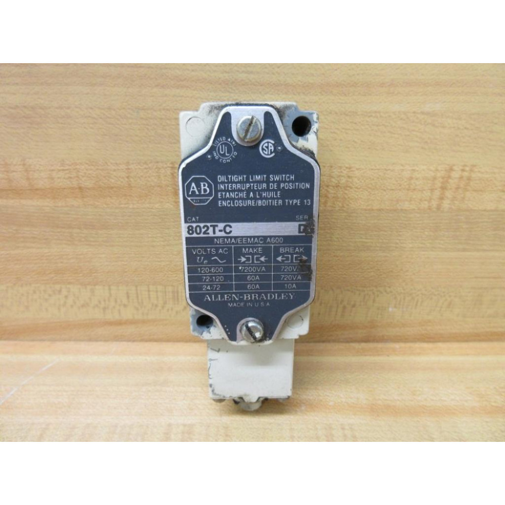 Allen Bradley 802T-C 802TC Oilight Limit Switch Series D Painted W Damaged Boot - Used