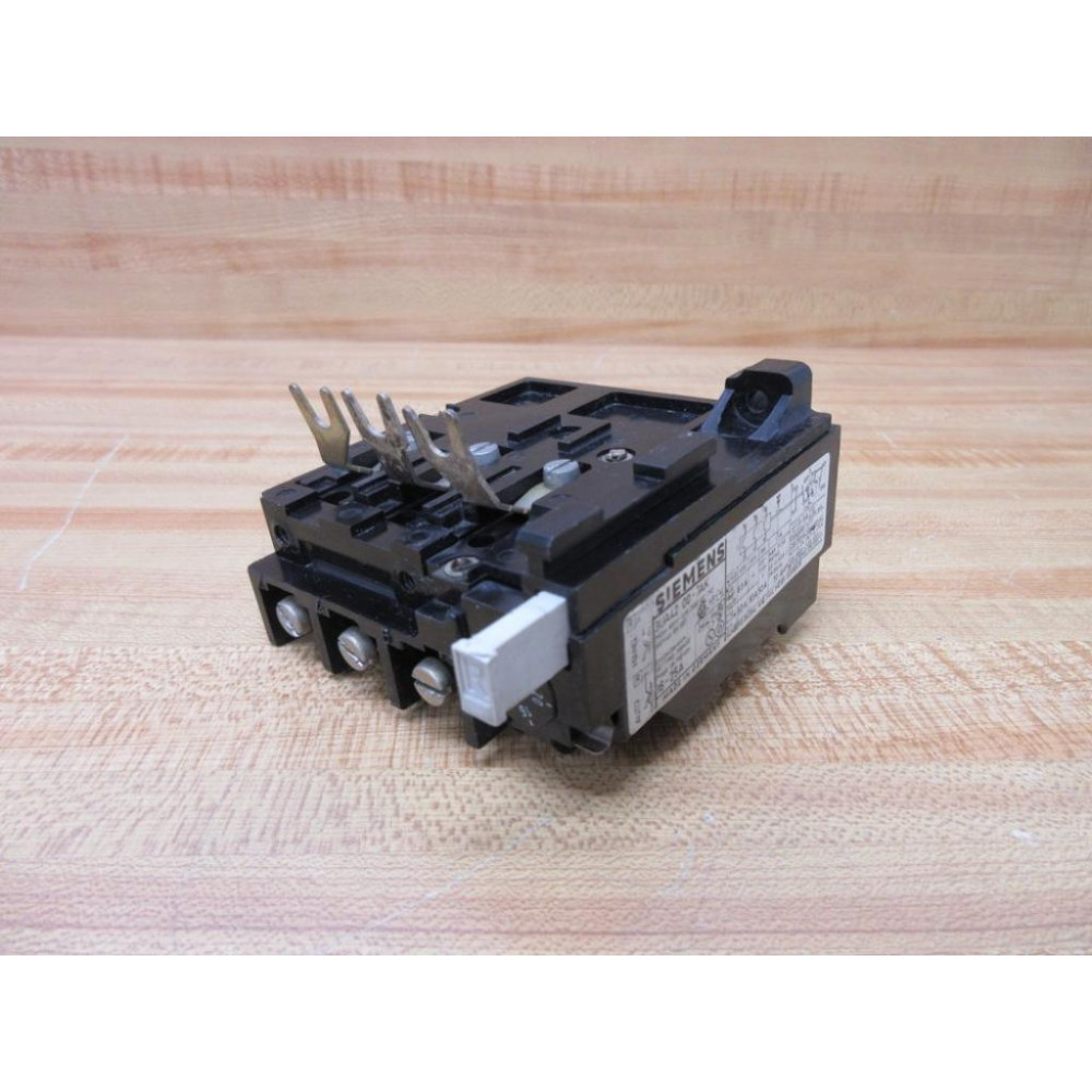 Siemens 3UA42 00-7AK Overload Relay 3UA42007AK - Used