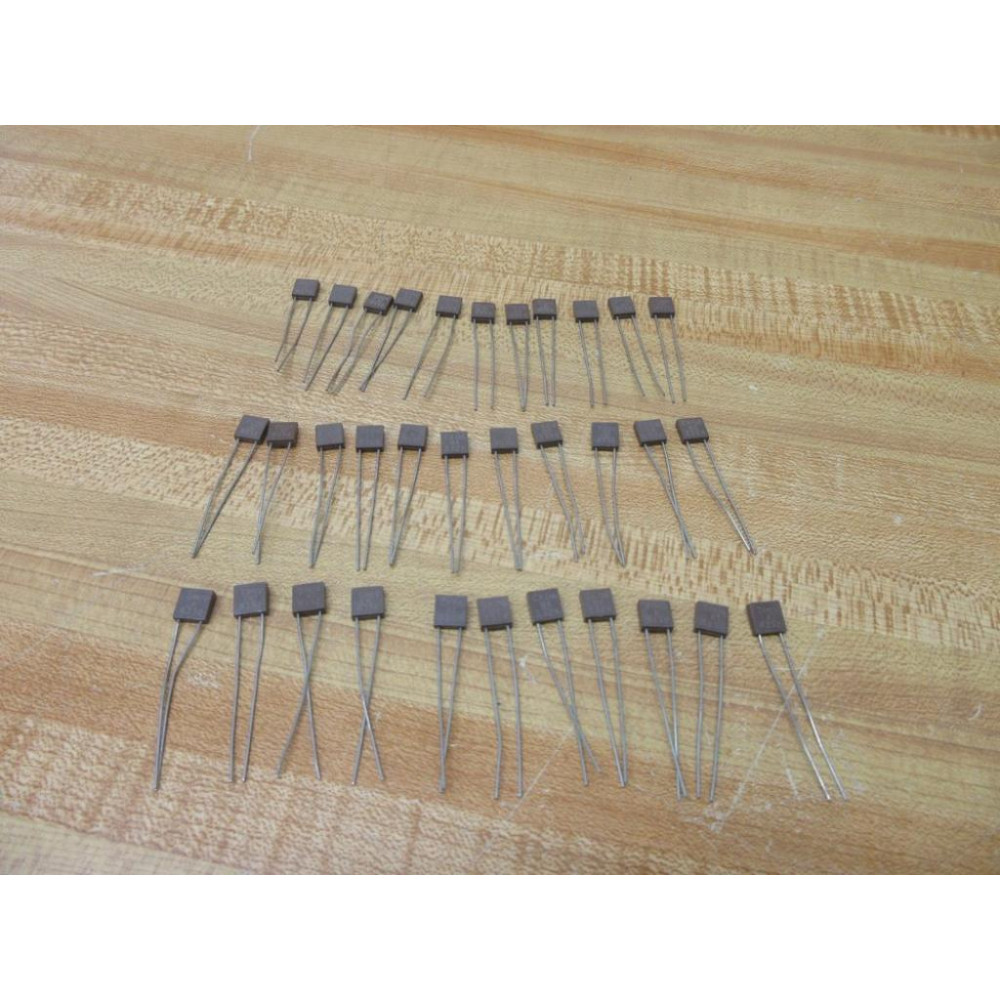 Philips CK06BX332K Capacitor (Pack of 33) - New No Box