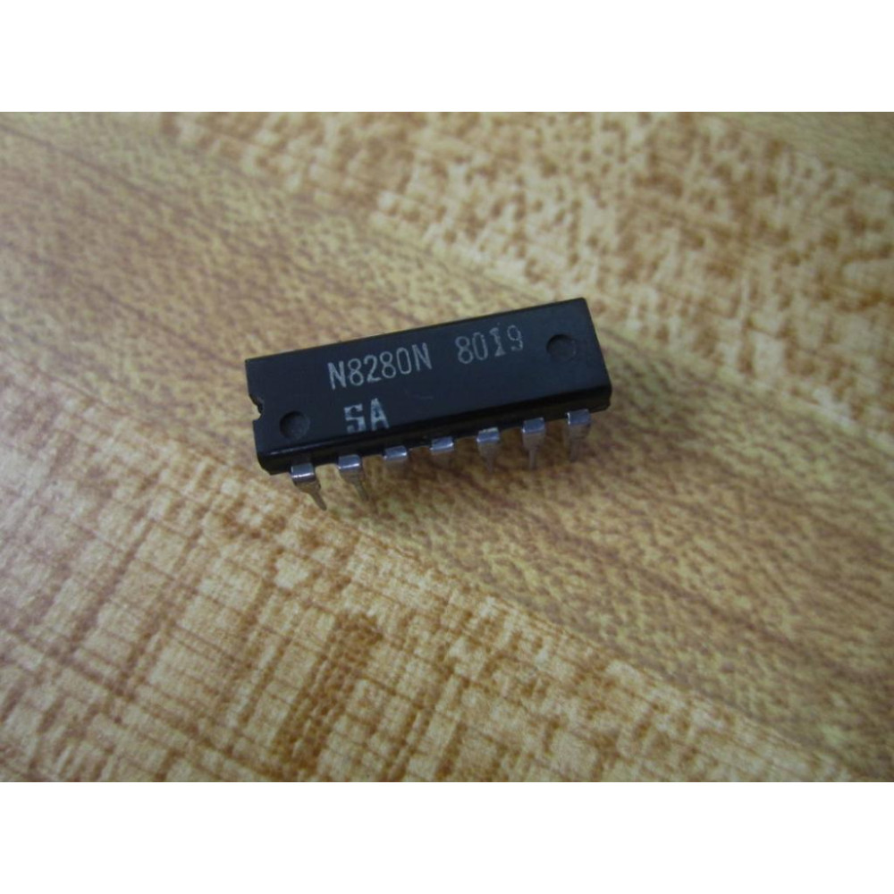 Signetics N8280N Integrated Circuit