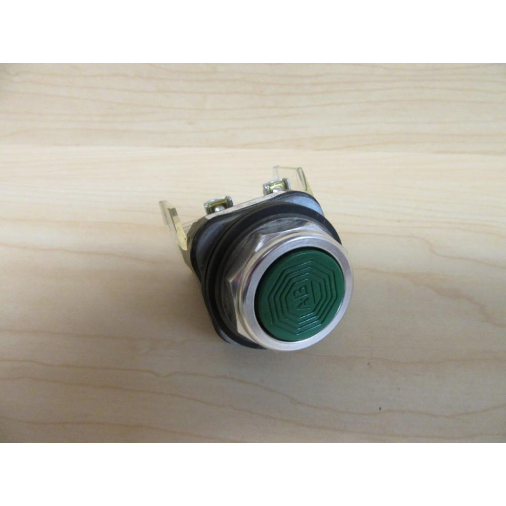 Allen Bradley 800T-A1D2 Push Button Switch - Used