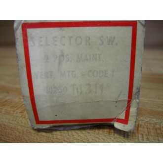 Cutler Hammer 10250T1311 Eaton 2 Pos. Selector Switch Old Style