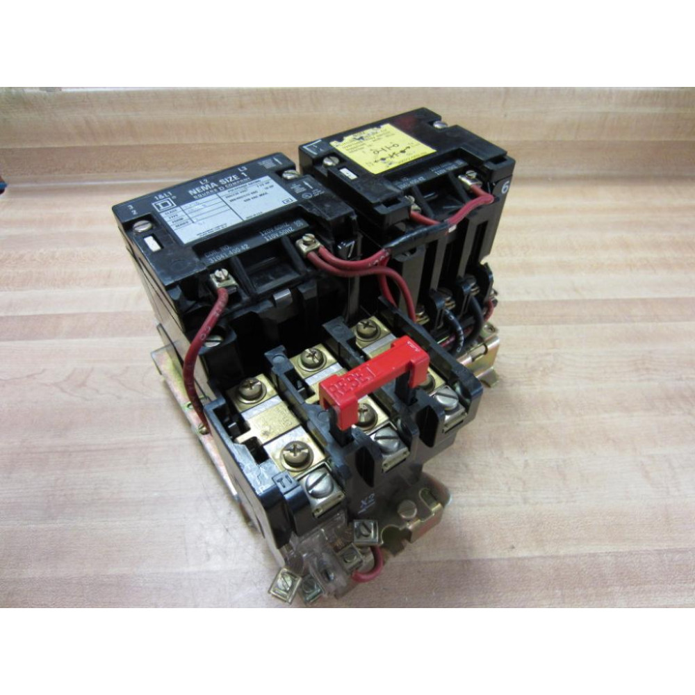 Square D 8736 SCO 8 8736SCO8 Starter Form S Ser A Cracked Case - Used