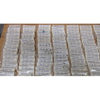 Digi-Key 100 OHM-976K OHM-14W-1 Metal Film Resistors 100OHM976KOHM14W1 (Pack of 331)