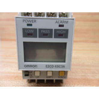 Omron E2CD-X5C3A Proximity Switch Amplifier E2CDX5C3A - Used