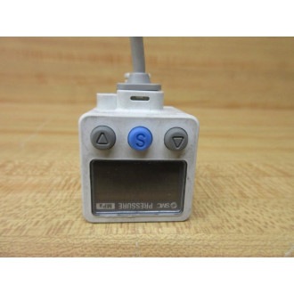 SMC ISE40A-C6-R-M Switch ISE40AC6RM WO Mounting Bracket - Used