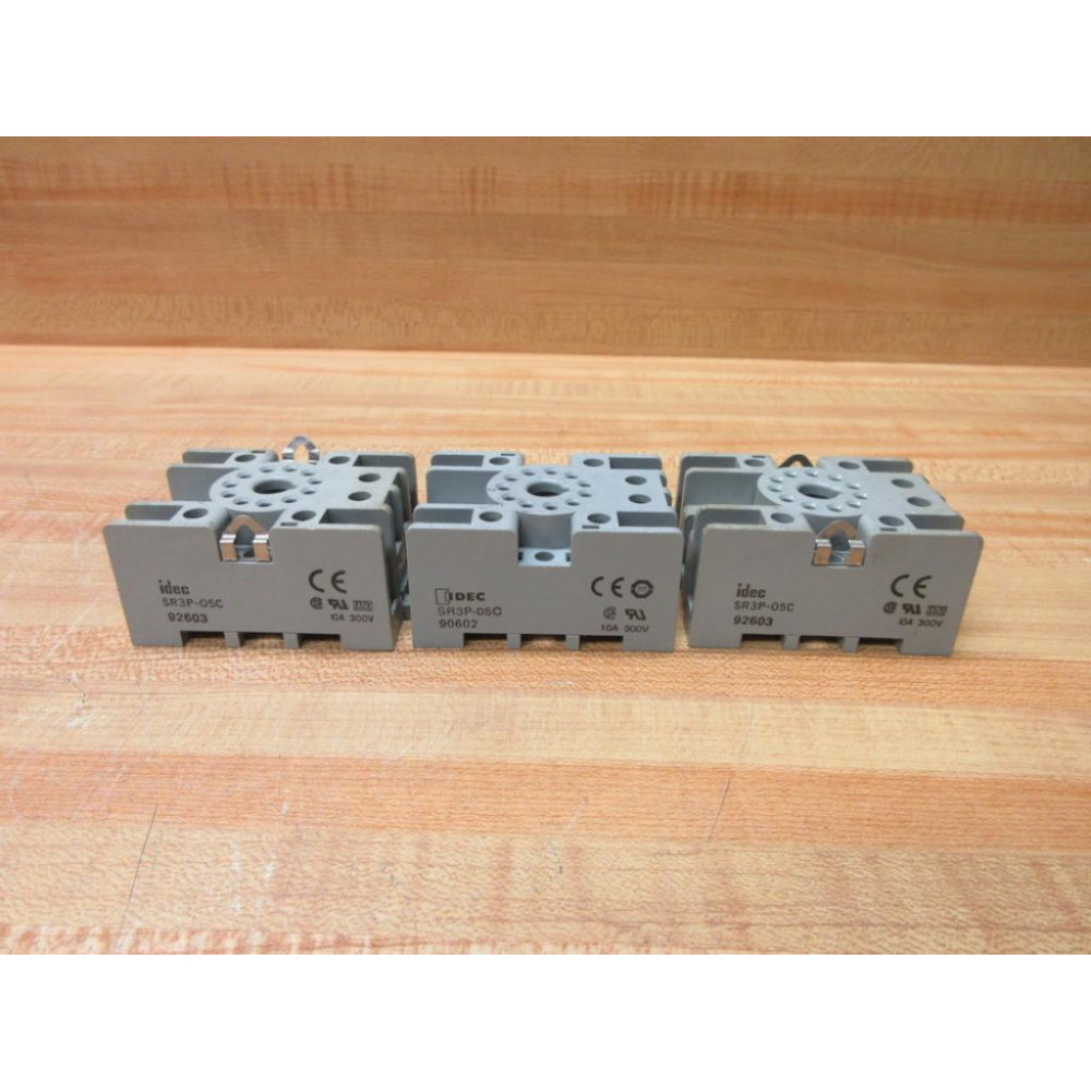 IDEC SR3P-05C Relay Socket SR3P05C (Pack of 3) - Used