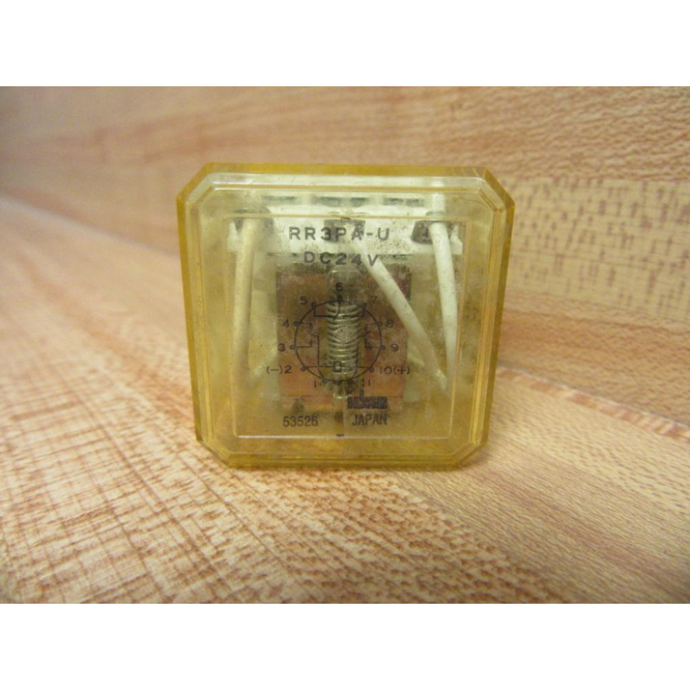 IDEC RR3PA-U-AC24V Relay RR3PA-U-24V AC - Used
