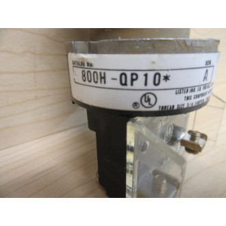 Allen Bradley 800H-QP10G Hazardous Location Pilot - Used