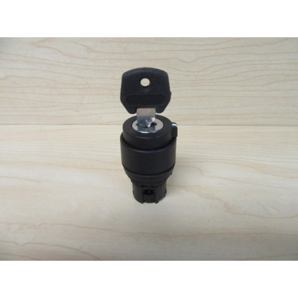 Allen Bradley 800EP-KM2R1 2-Pos Keyed Selector Switch 800EPKM2R1 - Used