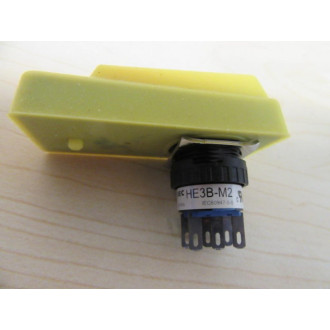 IDEC HE3B-M2PY Switch