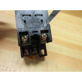 Omron PTF08A Relay Socket WMetal Retainers - Used