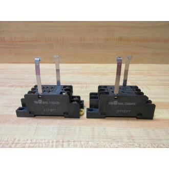 Omron PTF08A Relay Socket WMetal Retainers - Used